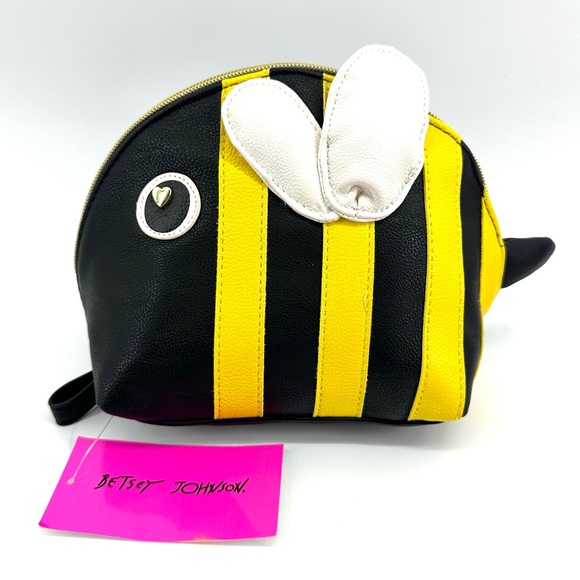Betsey Johnson Handbags - 🎉LABOR DAY SALE! Betsey Johnson Kitsch Bee Cosmetic Bag
